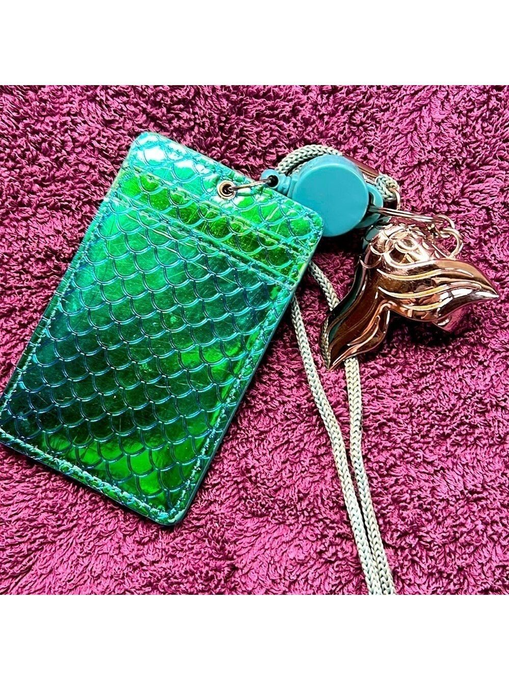 Bath & Body Works Lanyard Card Case, Breakaway Clasp, 4.25” X 3.75” Card Case